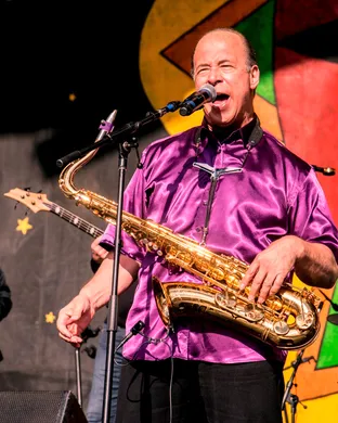 Live concert by Tower of Power