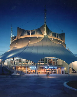 Cirque du Soleil - 'Auana